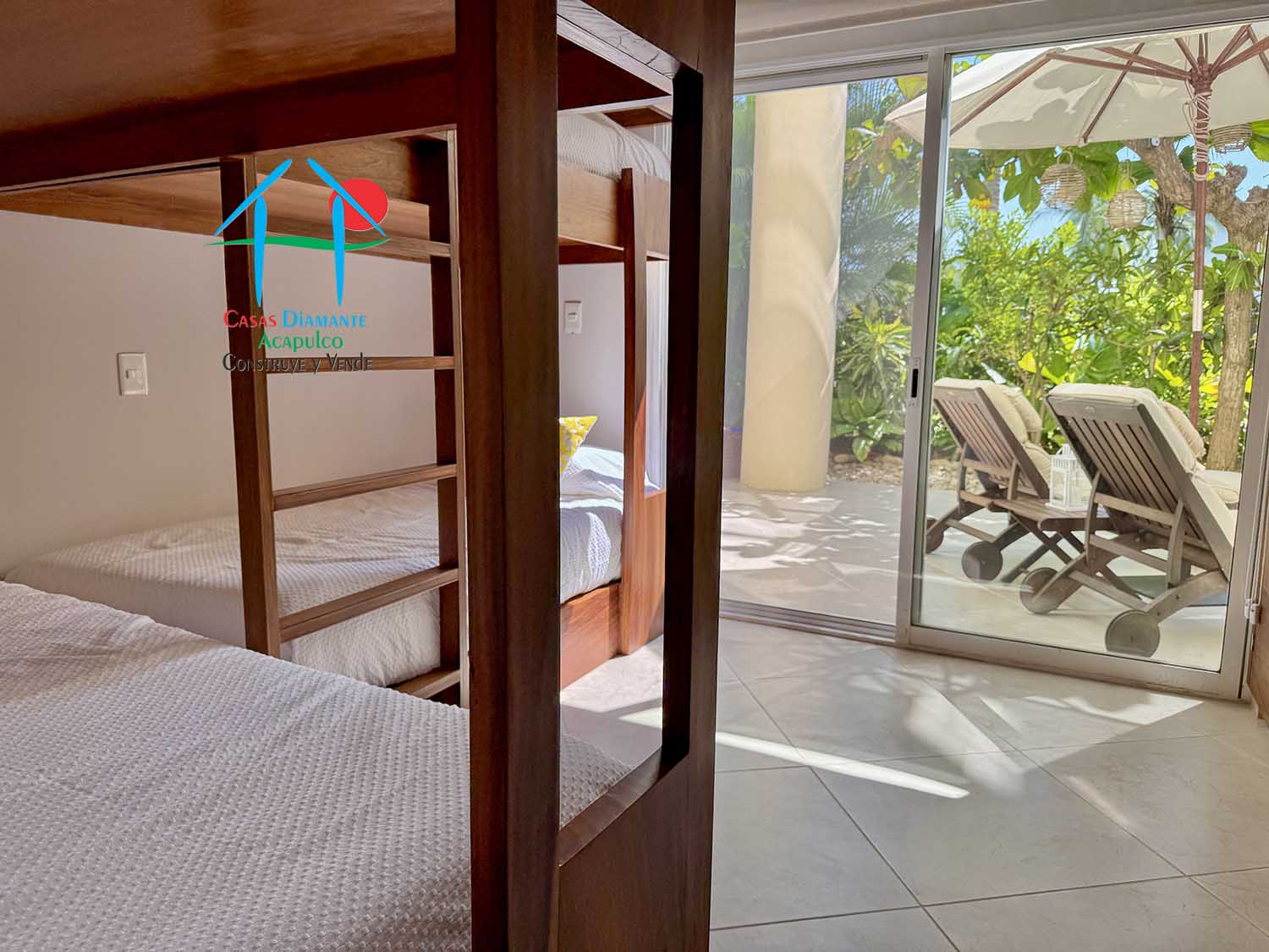 Pacífico Diamante Amura GH 1 - Recámara uno 3